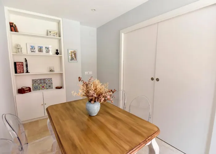 New! Exclusive Duplex Design | Parking & Pool *